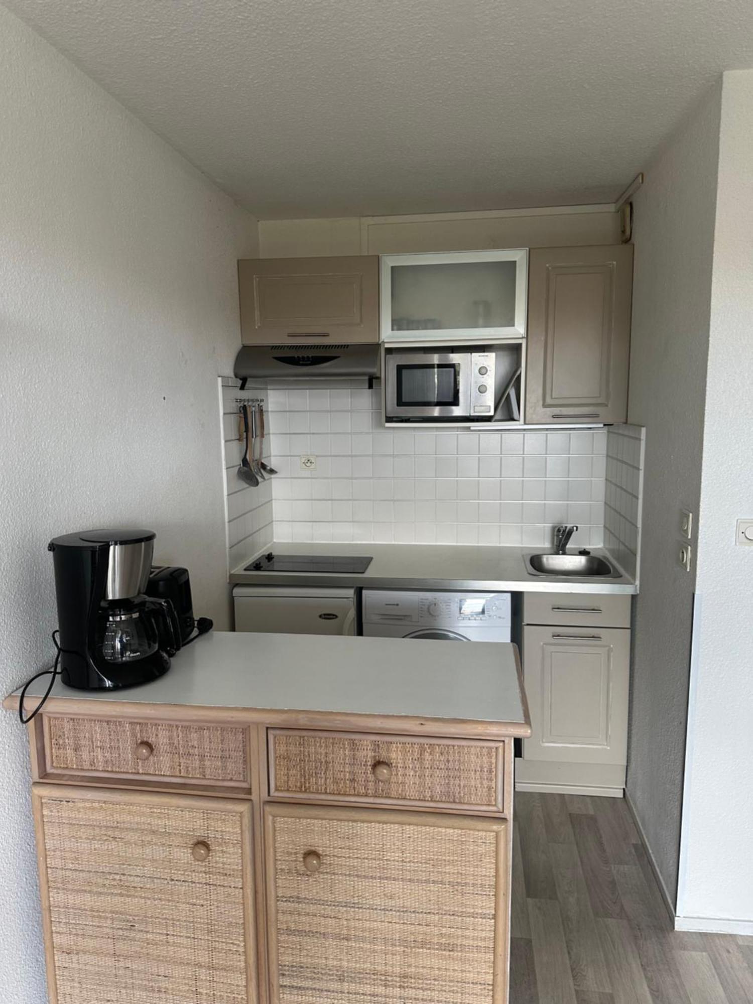 Bleu Marine Apts Лакано Екстер'єр фото